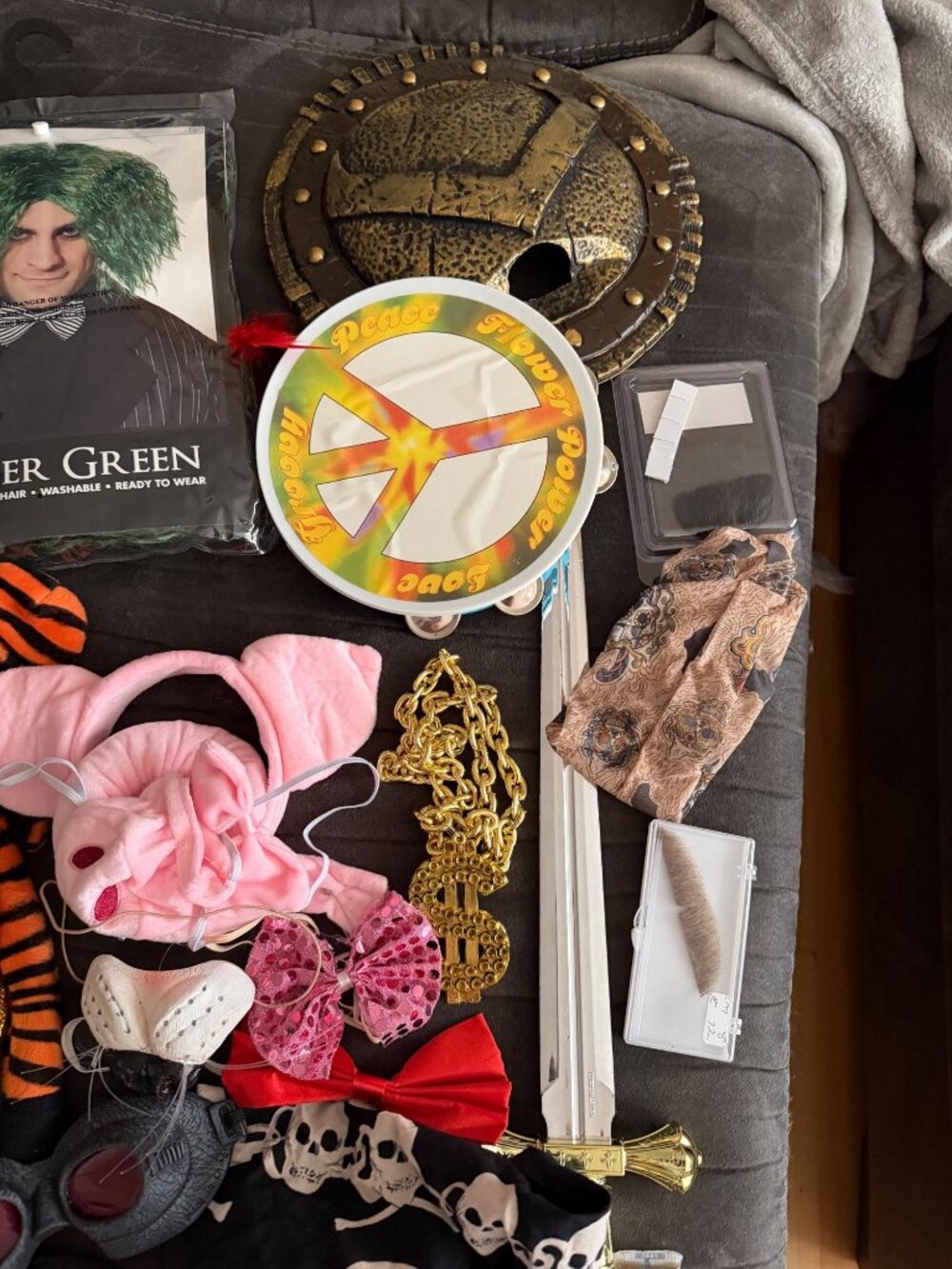 Halloween Costume & Accessory Lot - Includes Masks Headbands Wigs Glasses Props - Picture 6 of 6